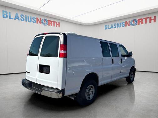 2024 Chevrolet Express 2500 RWD 2500 Regular Wheelbase WT