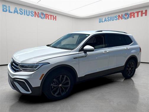 2024 Volkswagen Tiguan 2.0T SE 4MOTION
