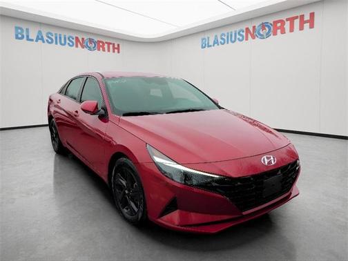 2021 Hyundai ELANTRA SEL