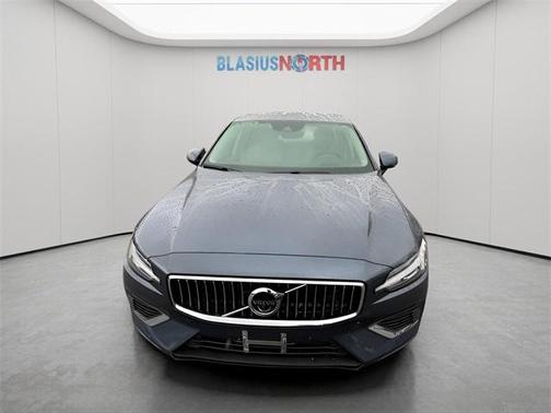 2022 Volvo S60 Recharge Plug-In Hybrid T8 Inscription
