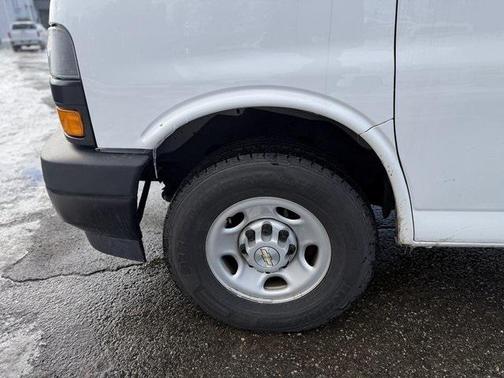 2023 GMC Savana 2500 Work Van