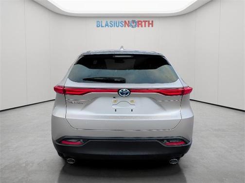 2024 Toyota Venza LE