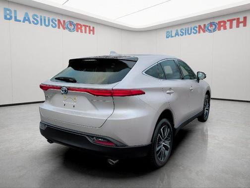 2024 Toyota Venza LE