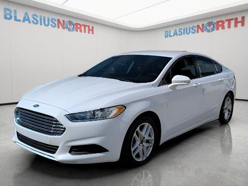 Oxford White 2016 Ford Fusion SE