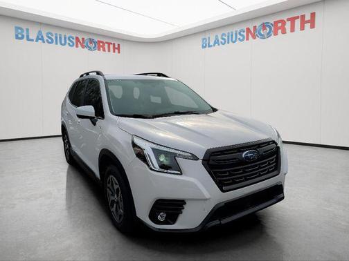2024 Subaru Forester Premium