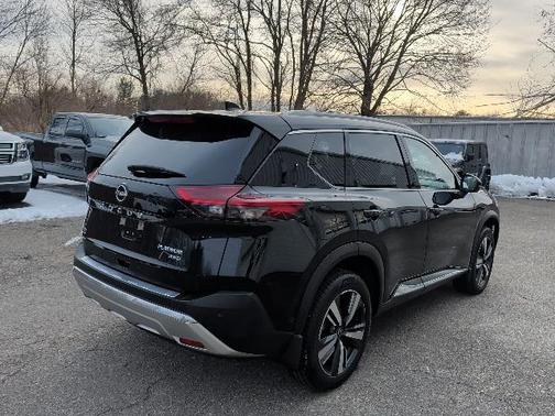 2022 Nissan Rogue Platinum