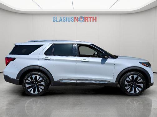 White 2025 Ford Explorer Platinum