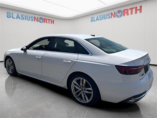 2022 Audi A4 45 S line Premium Plus