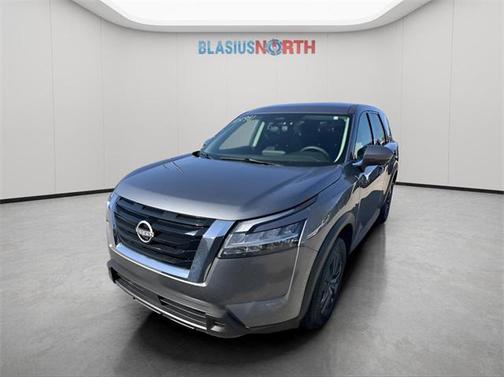 2022 Nissan Pathfinder S 4WD