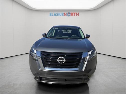2022 Nissan Pathfinder S 4WD