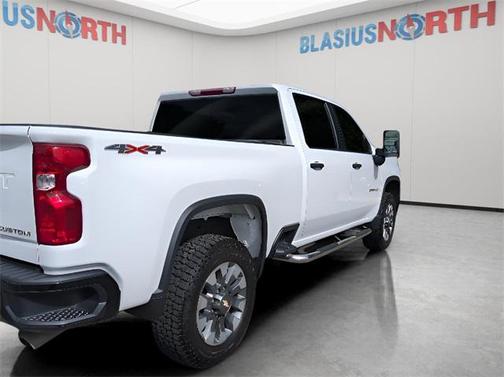 2024 Chevrolet Silverado 2500 Custom