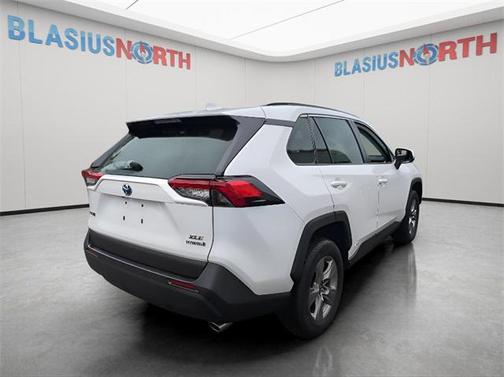 2023 Toyota RAV4 Hybrid XLE