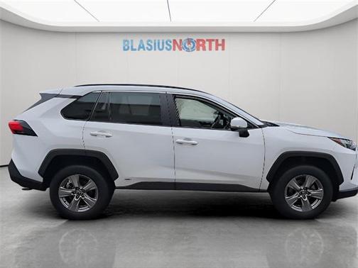 2023 Toyota RAV4 Hybrid XLE