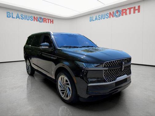 Black Metallic 2025 Lincoln Navigator Reserve