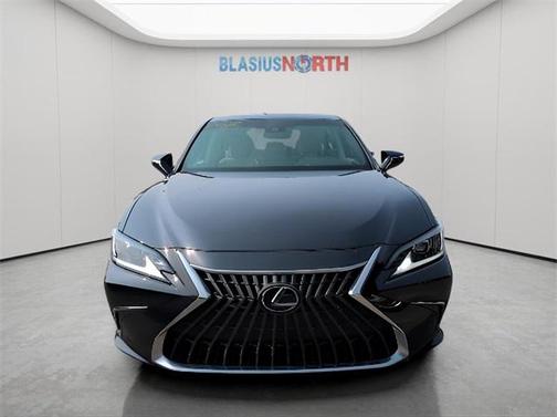 2024 Lexus ES 250 Base