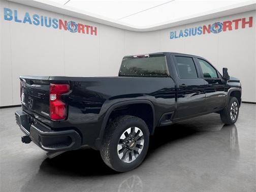 2024 Chevrolet Silverado 2500 Custom