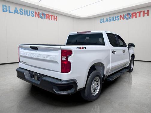Summit White 2023 Chevrolet Silverado 1500 WT