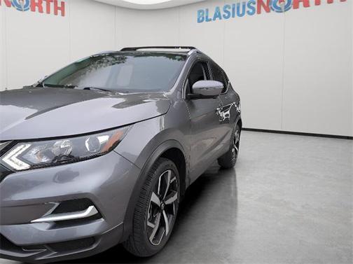 2022 Nissan Rogue Sport SL