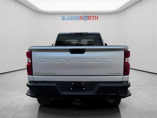 2022 Chevrolet Silverado 2500 Custom
