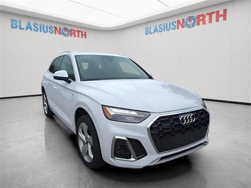 2024 Audi Q5 45 S line Premium Plus