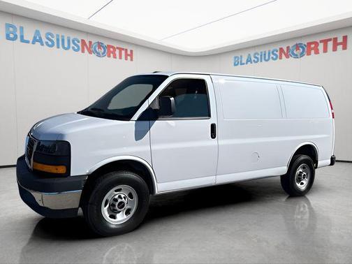 2024 GMC Savana 2500 Work Van