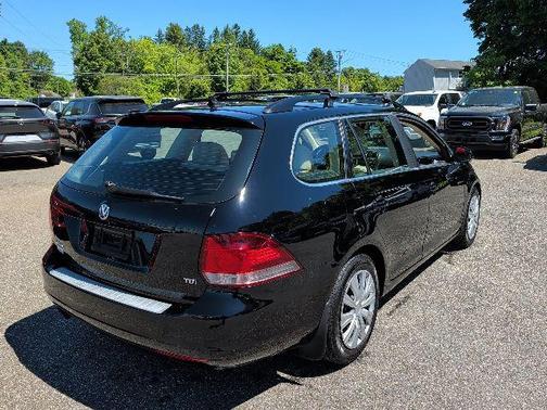Black Uni 2014 Volkswagen Jetta SportWagen DSG TDI