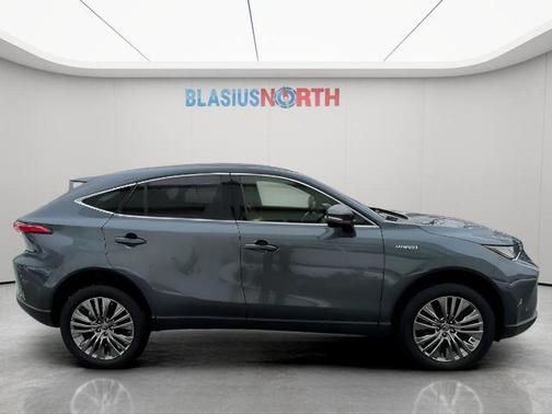 2021 Toyota Venza XLE