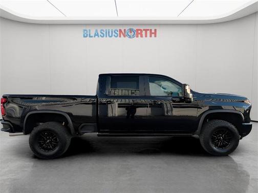 2024 Chevrolet Silverado 2500 4WD Crew Cab Standard Bed ZR2