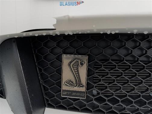 2017 Ford Shelby GT350 Base