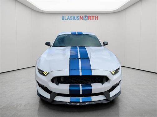 2017 Ford Shelby GT350 Base