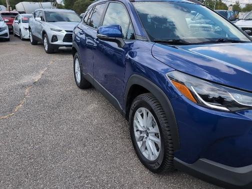 2022 Toyota Corolla Cross LE