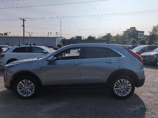2024 Cadillac XT4 Luxury