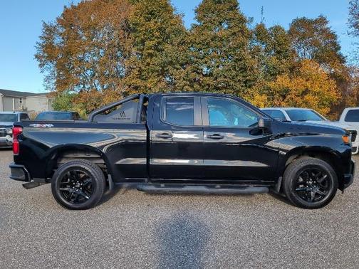 2022 Chevrolet Silverado 1500 Custom