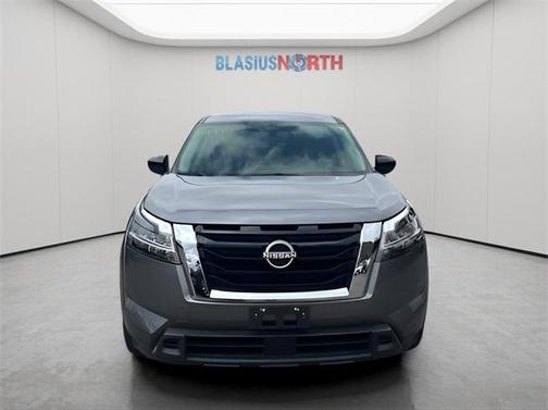 2023 Nissan Pathfinder S 4WD