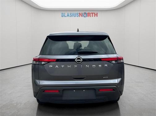 2023 Nissan Pathfinder S 4WD