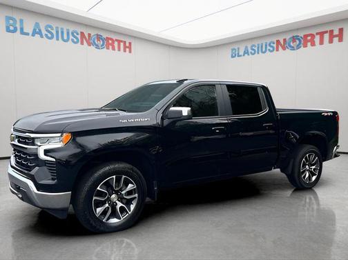 Black 2025 Chevrolet Silverado 1500 LT