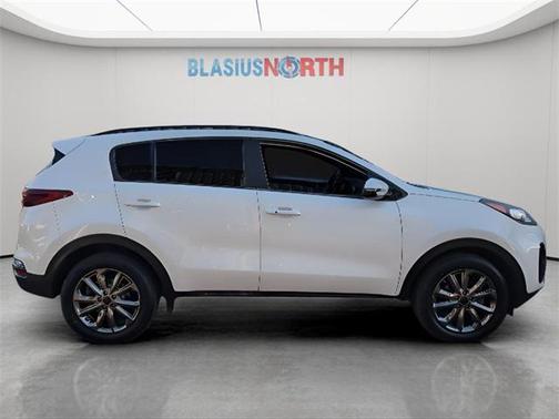 2022 Kia Sportage S
