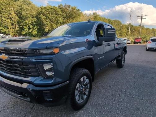 2024 Chevrolet Silverado 2500 Custom