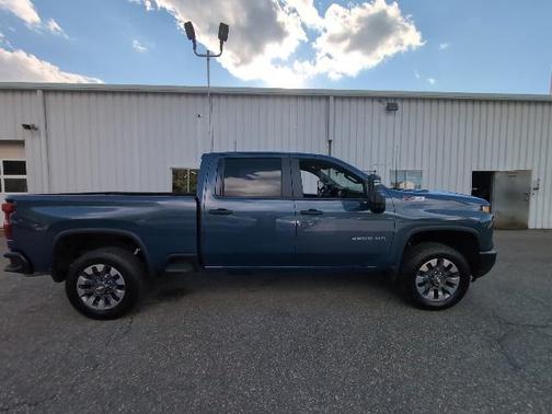 2024 Chevrolet Silverado 2500 Custom