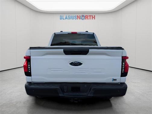 2022 Ford F-150 Lightning Pro