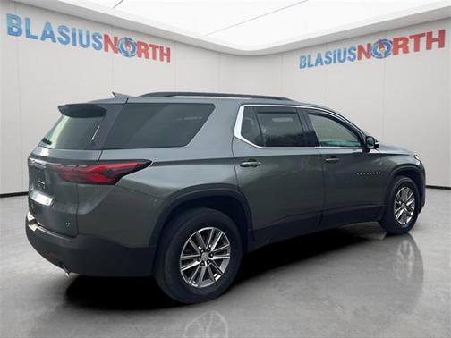 2022 Chevrolet Traverse LT Leather