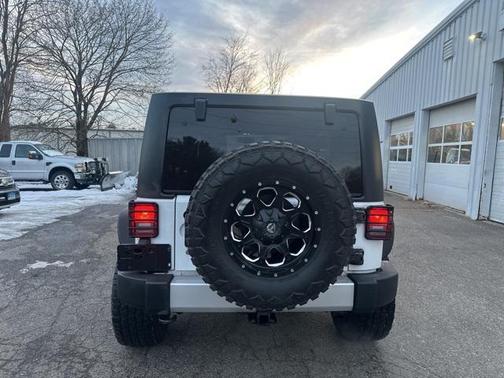 2013 Jeep Wrangler Unlimited Sahara