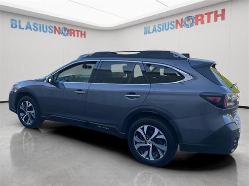 2022 Subaru Outback Touring XT