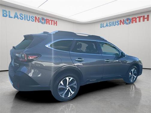 2022 Subaru Outback Touring XT