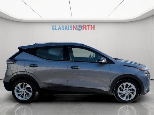 2023 Chevrolet Bolt EUV FWD LT