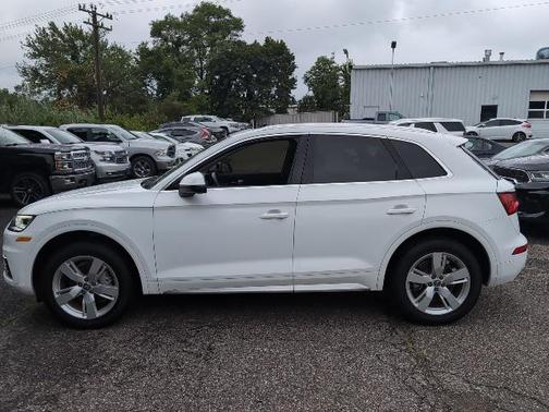 2019 Audi Q5 2.0T Premium Plus
