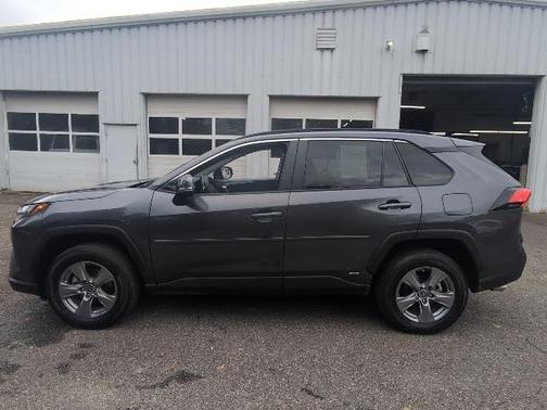 2024 Toyota RAV4 Hybrid LE