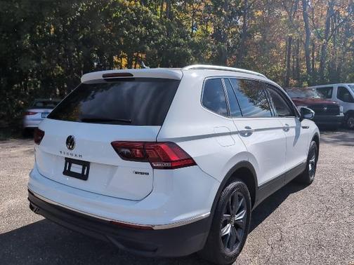 2024 Volkswagen Tiguan 2.0T SE 4MOTION