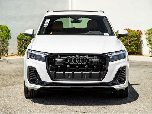 2025 Audi Q7 55 Prestige