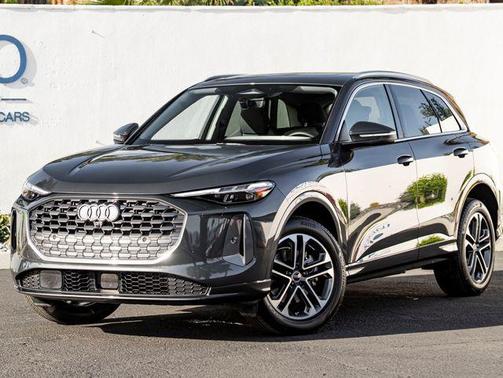 2025 Audi Q5 Premium Plus TFSI quattro S tronic